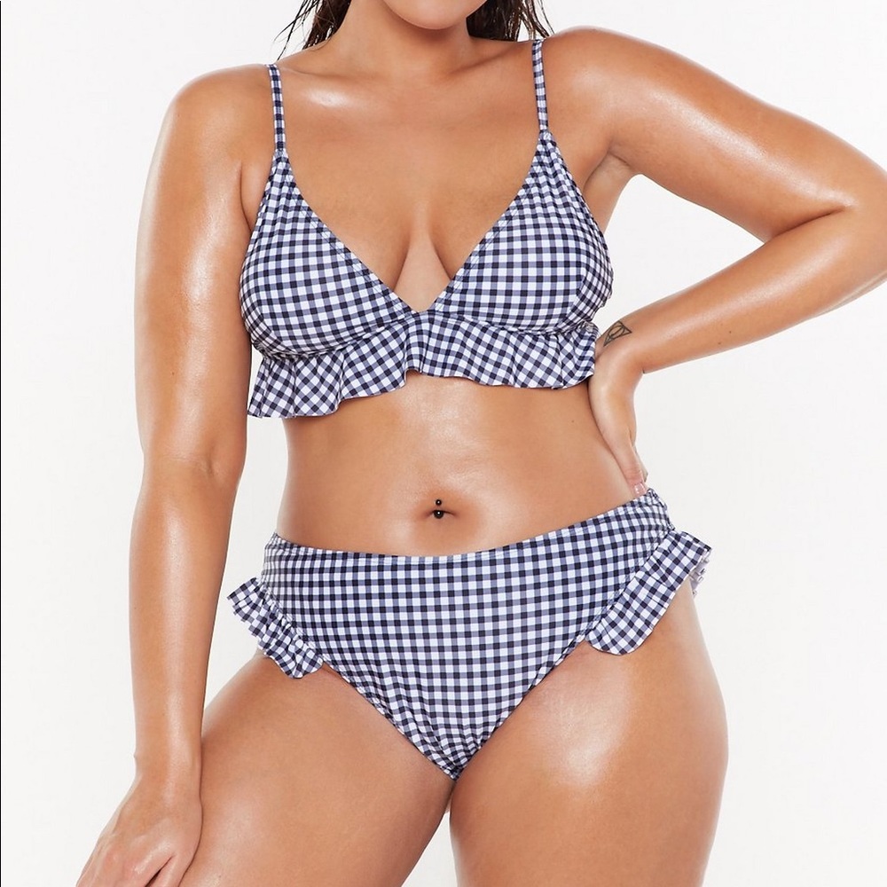 NWT Nasty Gal Ruffle Bikini Set